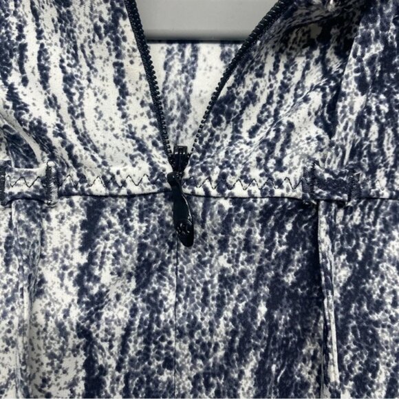 Lululemon Runbeam Hoodie Texture Twist White Black / Black 8 - Picture 9 of 12